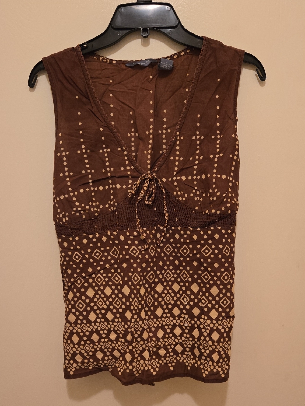 Hillard & Hanson Brown Patterned Sleeveless Women's Top